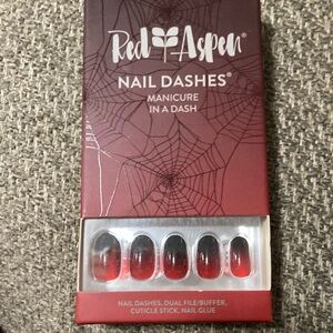 Red Aspen nail dashes
